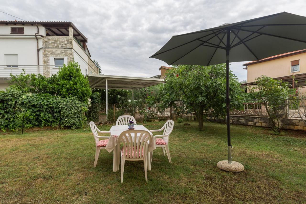 Apartman With A Parking Space - 19741 Umag