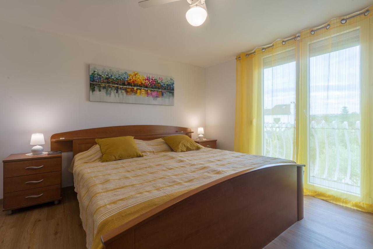 With A Parking Space - 19741 Apartman Umag