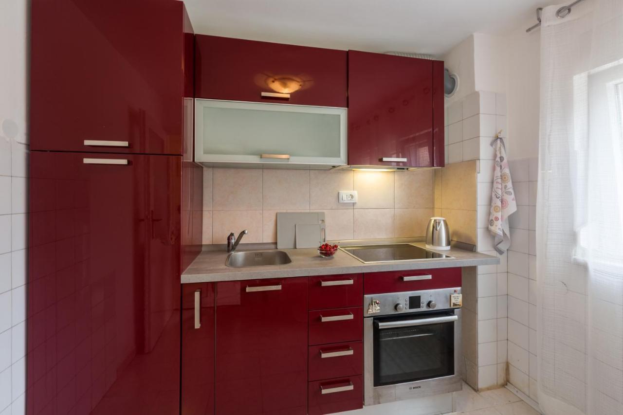 Apartman With A Parking Space - 19741 *