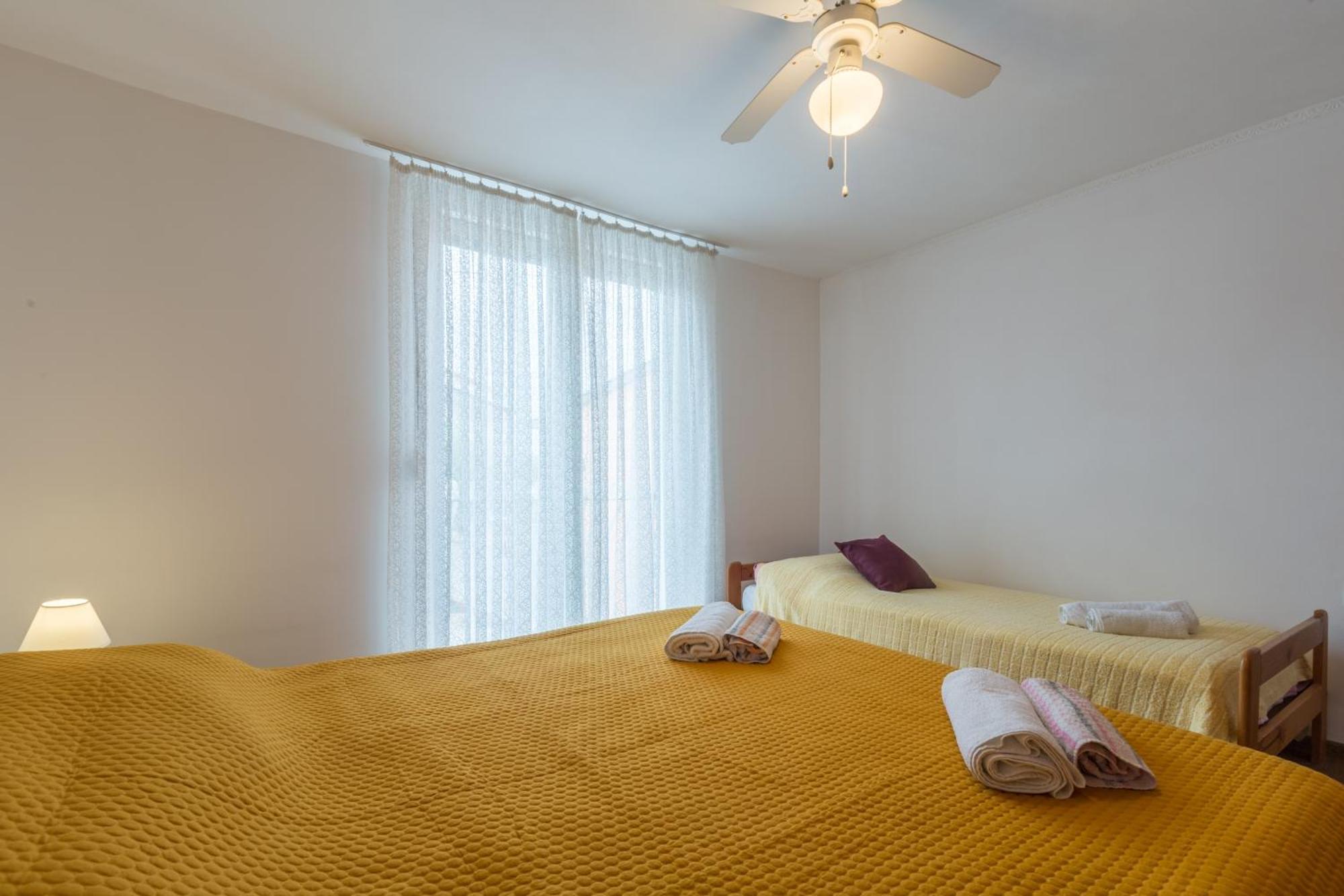 With A Parking Space - 19741 Apartman *